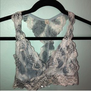 Francesca’s bralette size S ✨